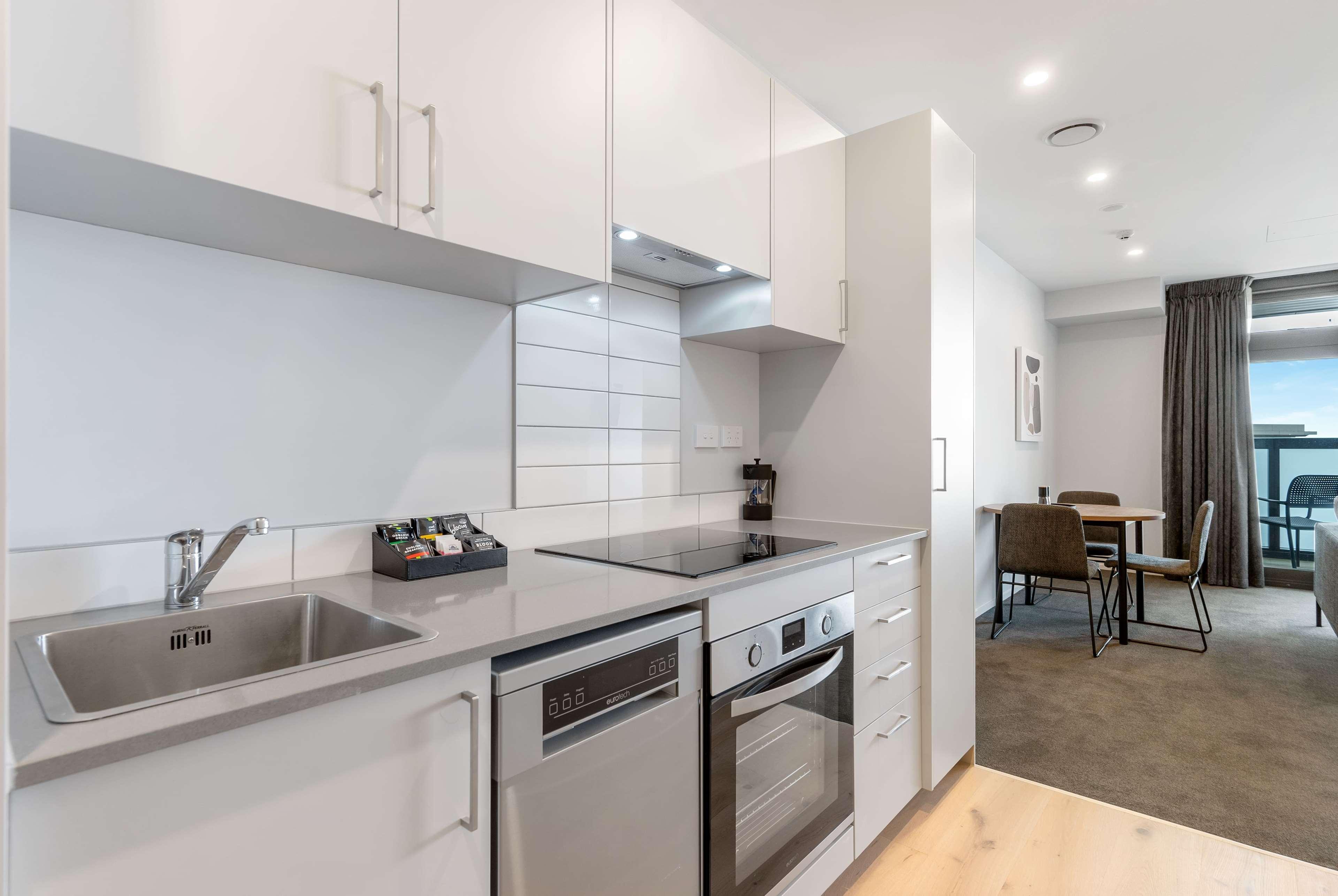 Ramada By Wyndham Newmarket โอ๊คแลนด์ ภายนอก รูปภาพ