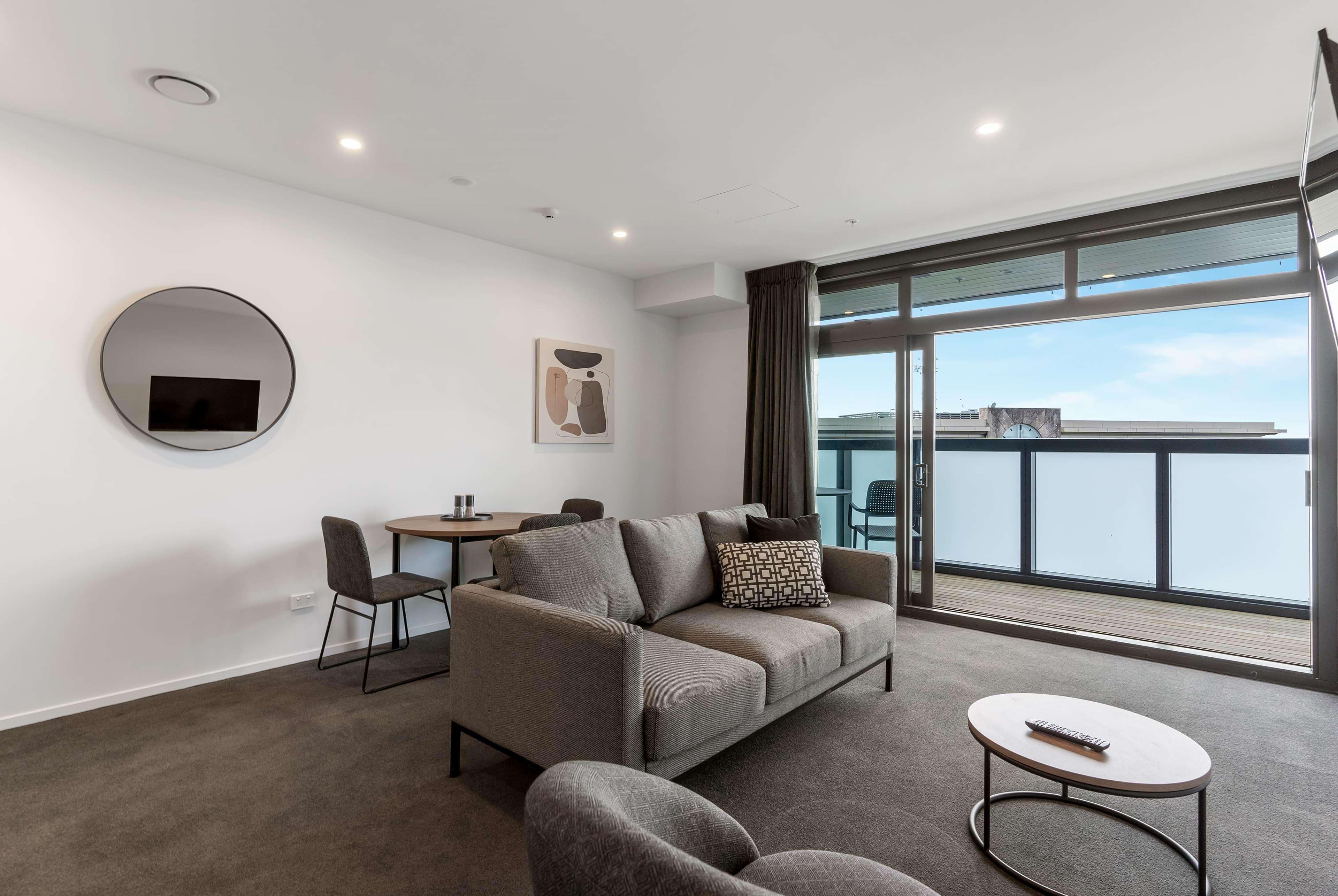 Ramada By Wyndham Newmarket โอ๊คแลนด์ ภายนอก รูปภาพ